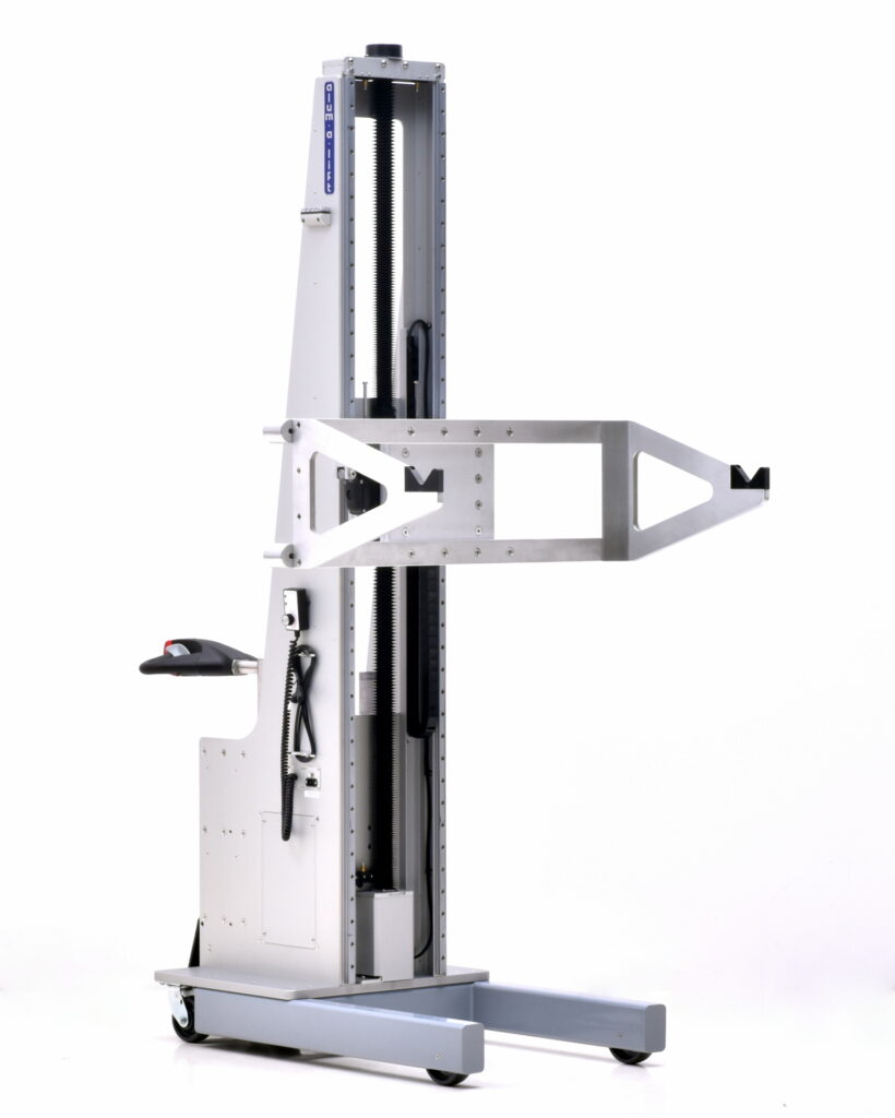 Roll Handling Lift with Shuttling Forkset