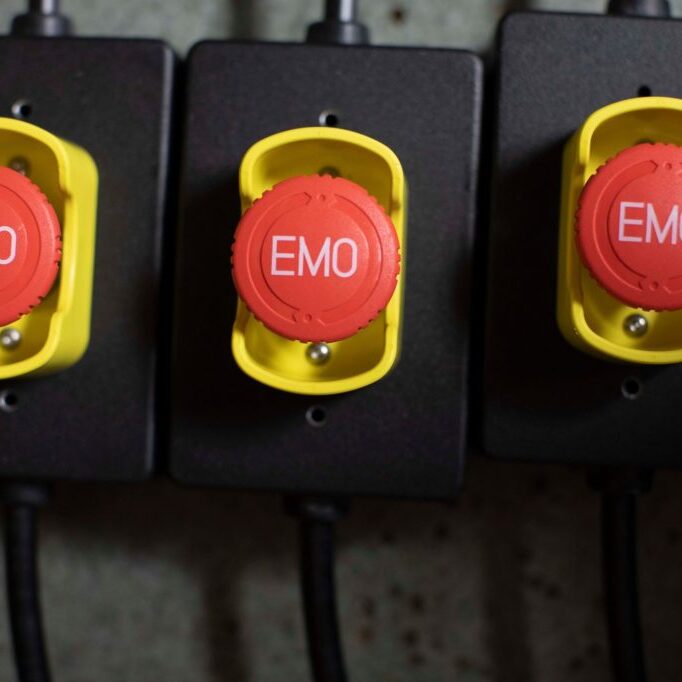 safety features | Mechanical Handling Safety Solutions | Safe Lift Equipment | Alum-a-Lift
